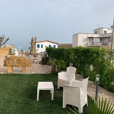 Maresa Bed & Breakfast *