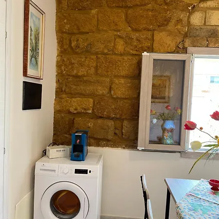 Alojamento de Acomodação e Pequeno-almoço Maresa Bifamiliare Con Giardino Esclusivo 4*